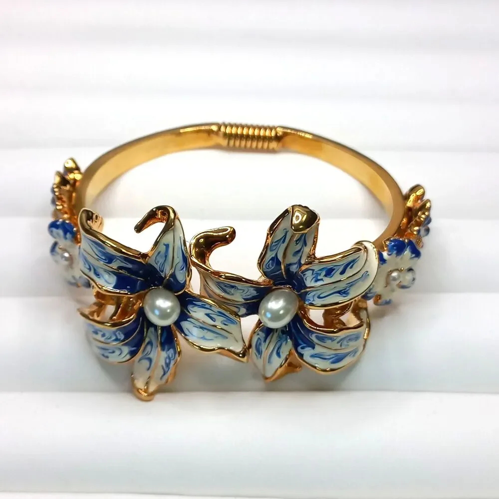 KJL Kenneth Jay Lane Gold/Blue Lily Flower Bracelet - Picture 3 of 9